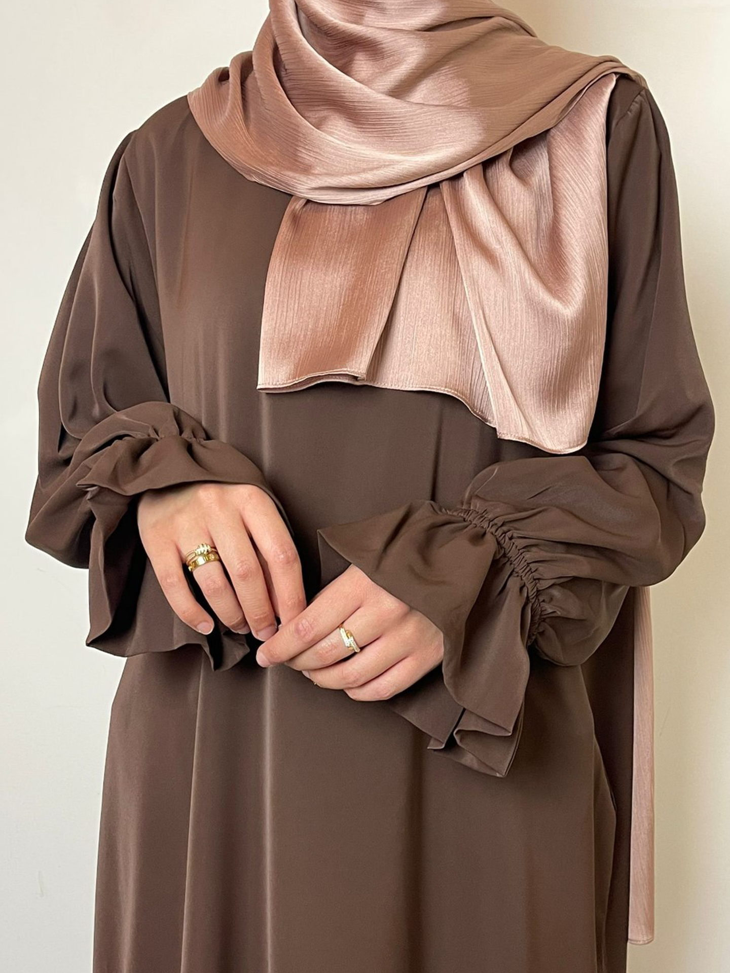 Abaya met elegante mouwtjes - Brown - Hijab Boutique